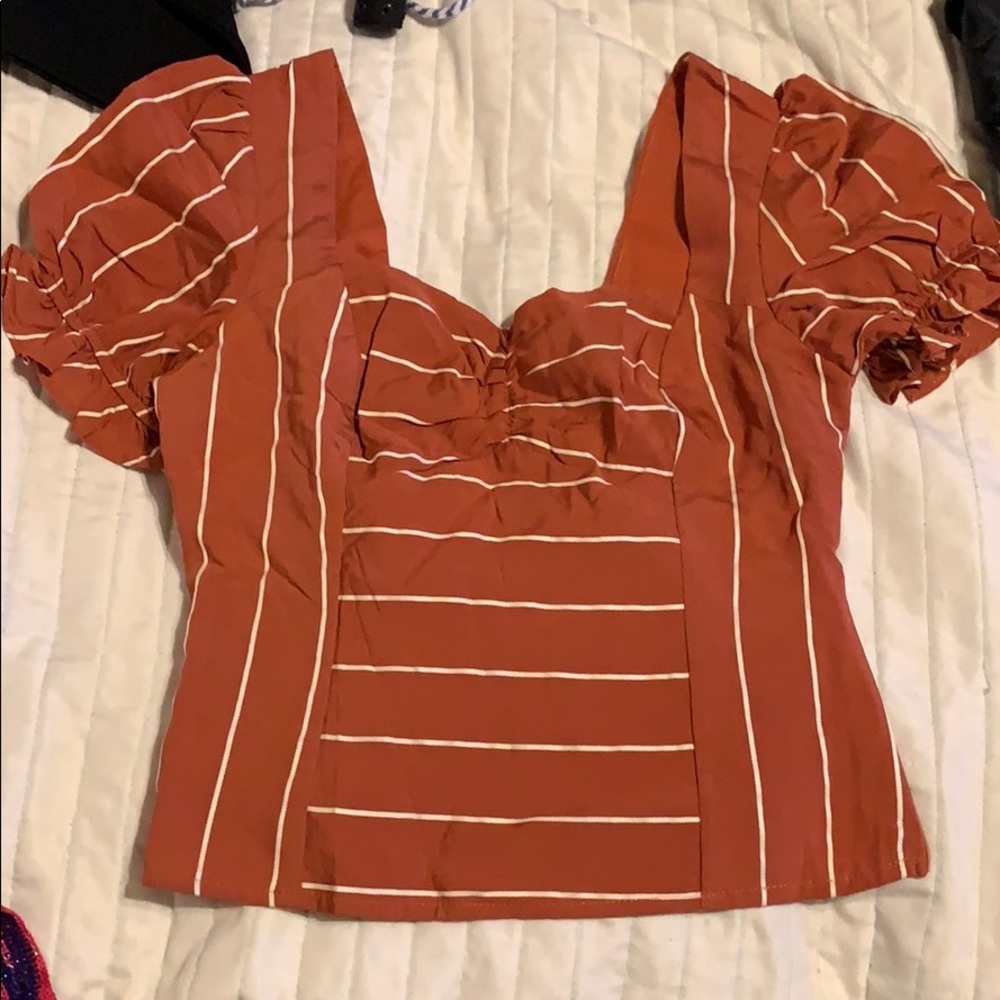 Puffy sleeve blouse e.ssue